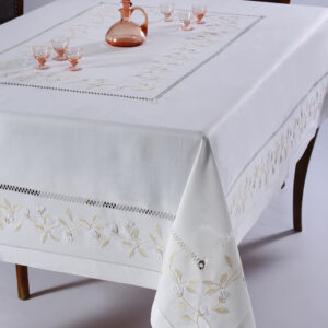 Χειροποίητο τραπεζομάντηλο 8302 (170cm x 170cm) λευκό