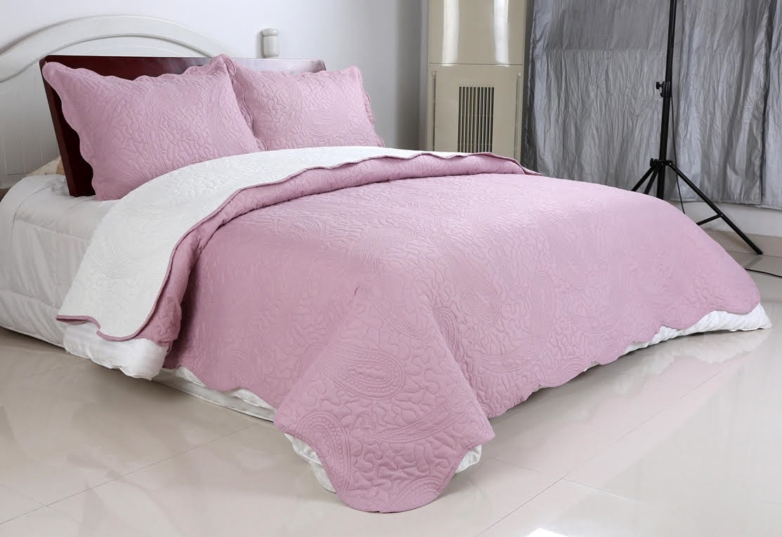 ΚΟΥΒΕΡΛΙ σετ (220cm x 240cm + 2 x 50cm x 70cm) λαχούρι PINK & CREAM